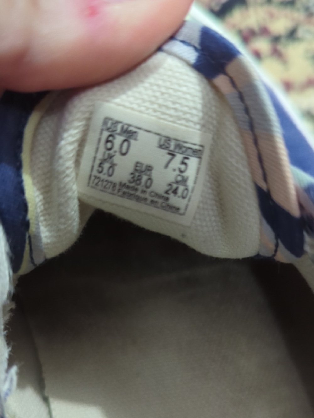 Vans Women's Navy Floral Canvas Low-Top Sneakers - Picture 2 of 5